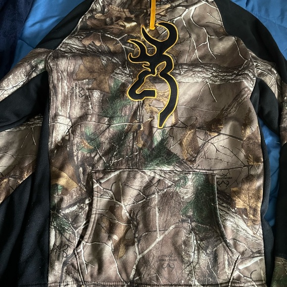 BLACK AND CAMO BROWNING HOODIE - Picture 1 of 3